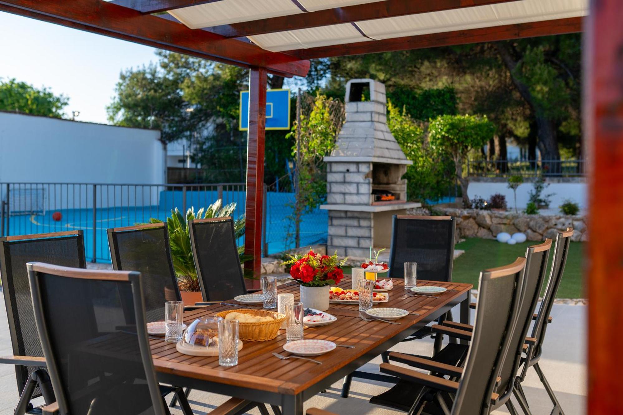 Villa Plenca - Heated Pool ! Šibenik Kültér fotó
