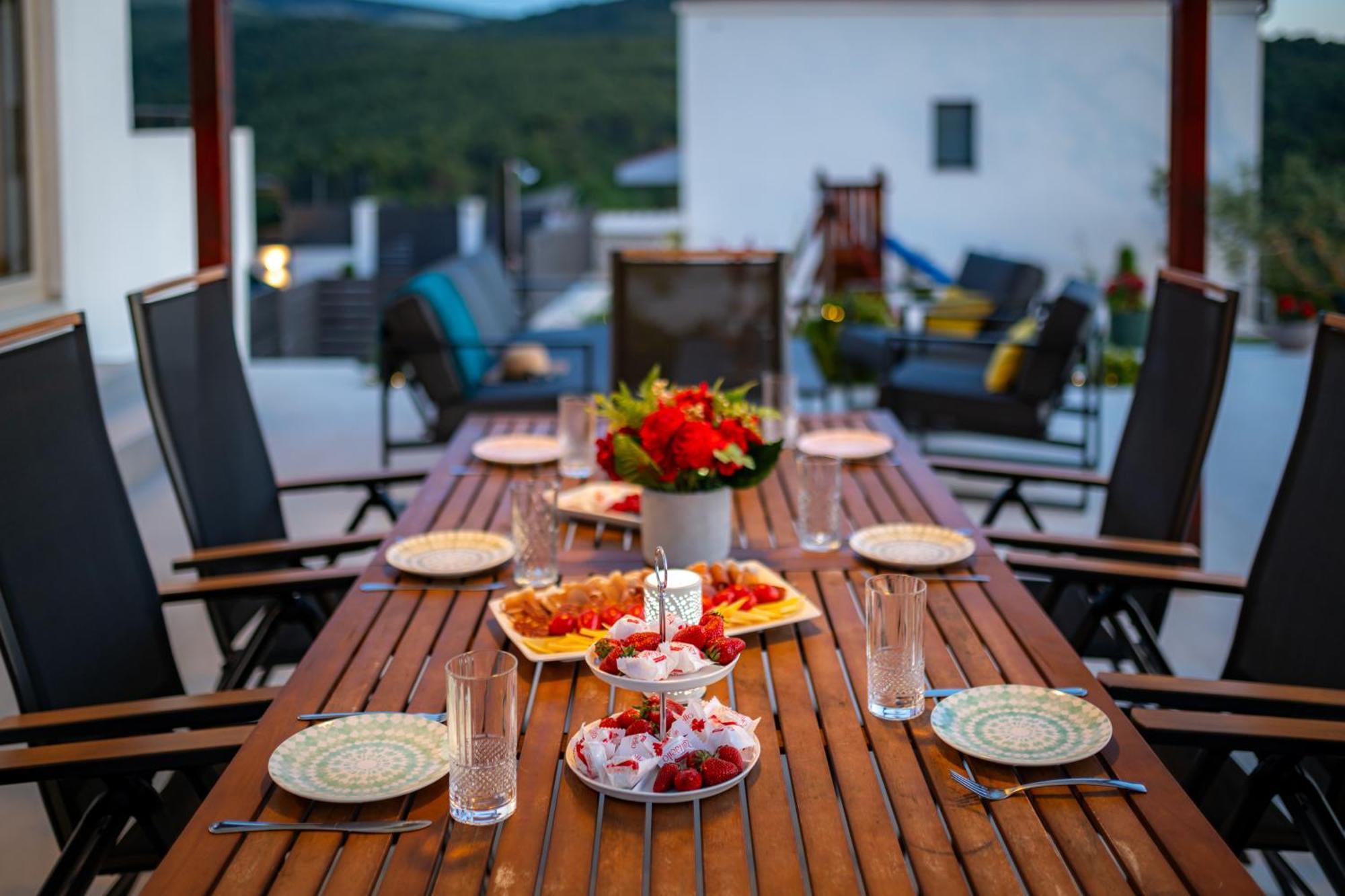 Villa Plenca - Heated Pool ! Šibenik Kültér fotó